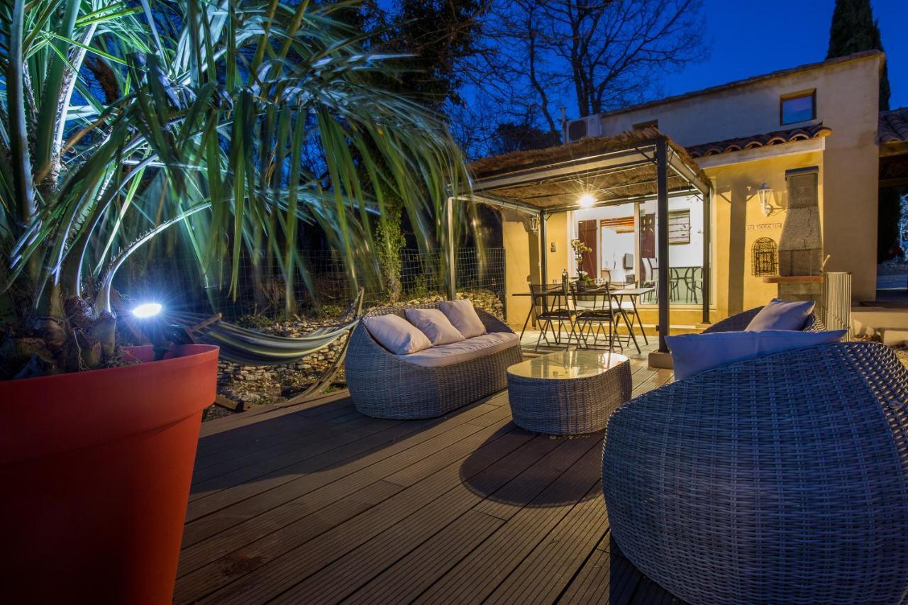 Villa El Sama-In Jacuzzi et Piscine chauffée LʼIsle-sur-la-Sorgue Exterior foto