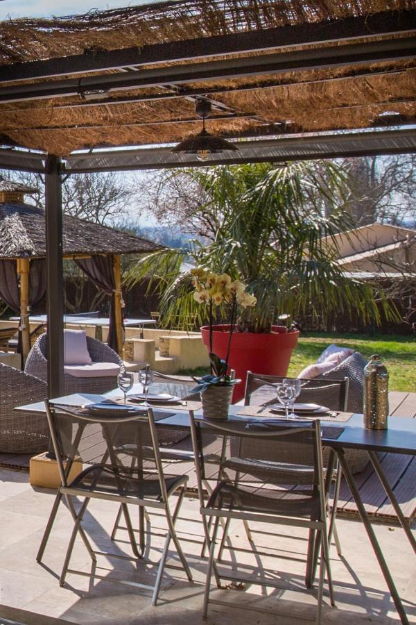 Villa El Sama-In Jacuzzi et Piscine chauffée LʼIsle-sur-la-Sorgue Exterior foto