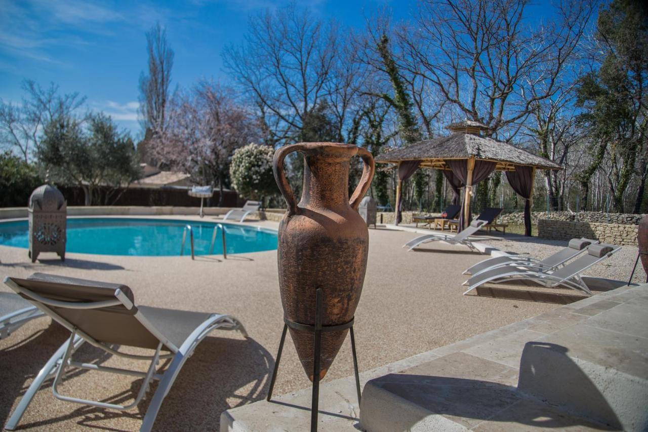 Villa El Sama-In Jacuzzi et Piscine chauffée LʼIsle-sur-la-Sorgue Exterior foto